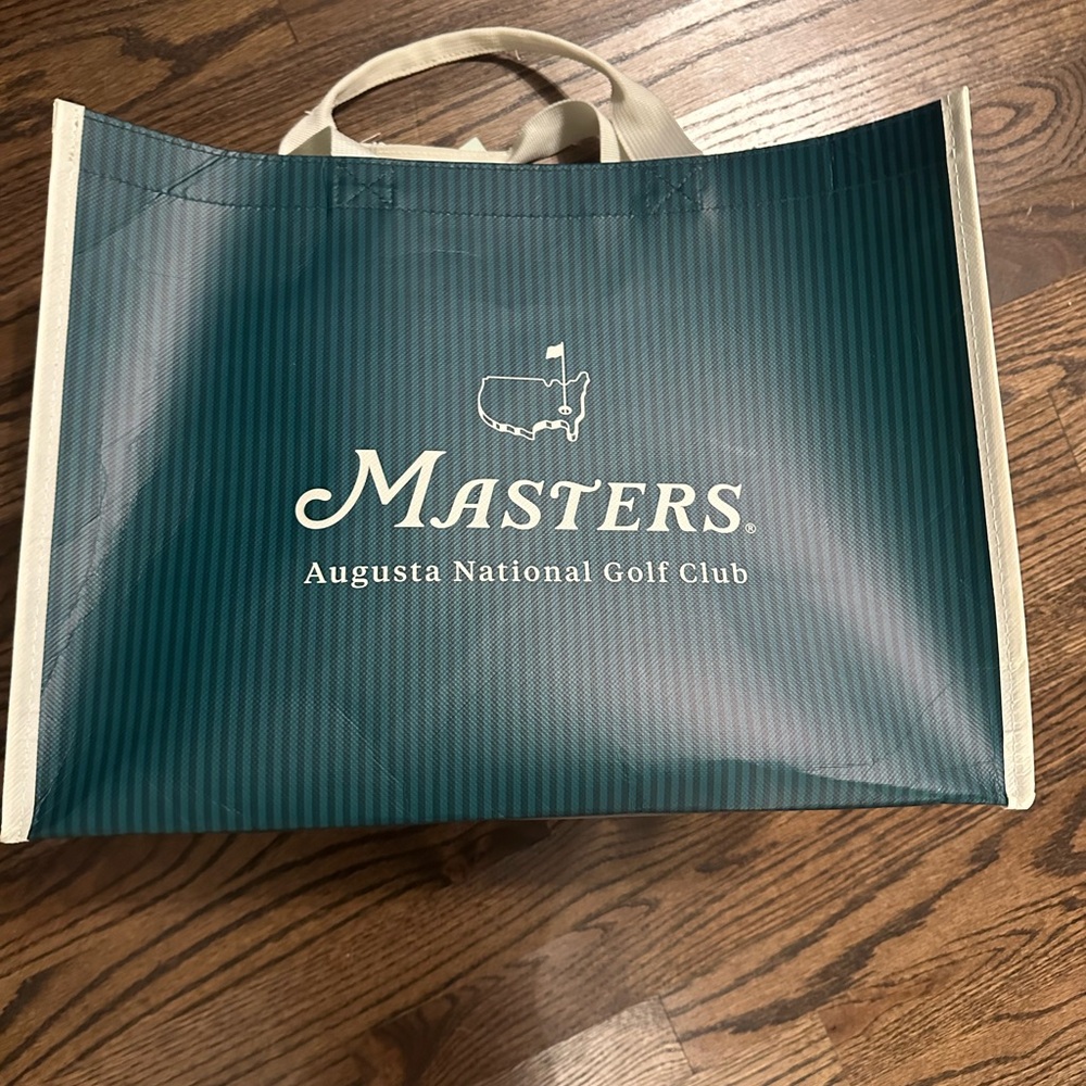 Masters 2024 Limited Edition Exclusive Invitation Only
Reusable Tote Gift Bag - Picture 3 of 3